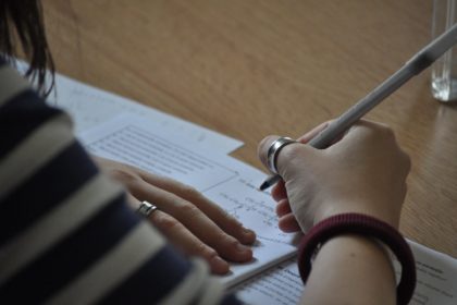 Alegeti-programul-educational